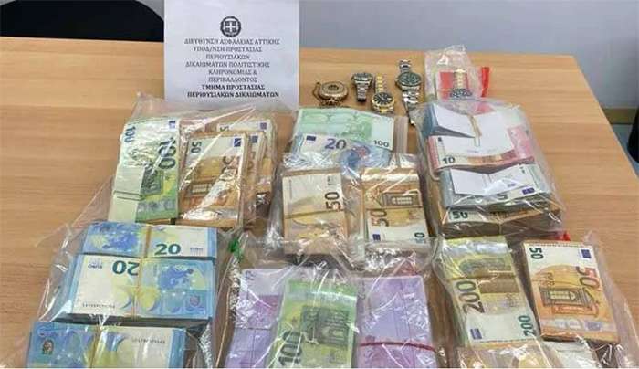 «Εξαφανισμένοι» έμποροι με τον ΦΠΑ στην τσέπη - Διεθνές κύκλωμα απάτης τύπου carousel