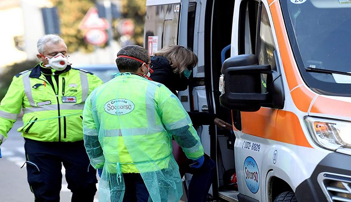 Ιταλία: Αυξάνονται κάθε ώρα τα κρούσματα του κορωνοϊού – Κλείνουν πανεπιστήμια και δημόσιες υπηρεσίες