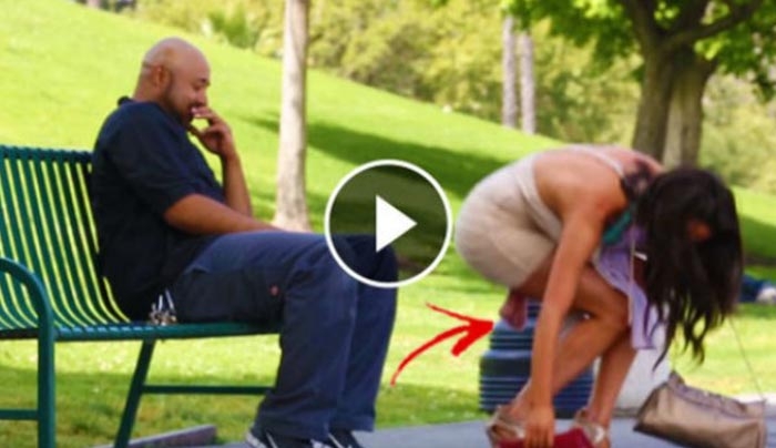 Οι άνδρες κοιτούσαν περίεργα την κοπέλα που έσκυβε με το καυτό μίνι - Ο λόγος; Aπίστευτος! (Βίντεο)