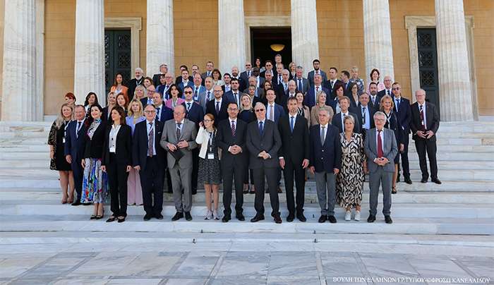 Ο  Βασίλης Α. Υψηλάντης προεδρεύει της 35ης Περιφερειακής Συνόδου Ευρώπης της Διακοινοβουλευτικής Συνέλευσης για την Γαλλοφωνία στην Αθήνα