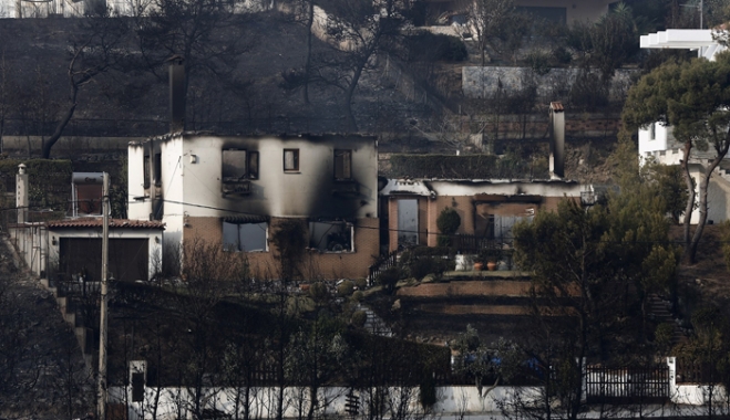 Τραγωδία δίχως τέλος: Περισσότεροι από 80 οι νεκροί- Δεκάδες οι αγνοούμενοι- Συνεχίζονται οι έρευνες στα σπίτια και τη θάλασσα- ΦΩΤΟ - ΒΙΝΤΕΟ