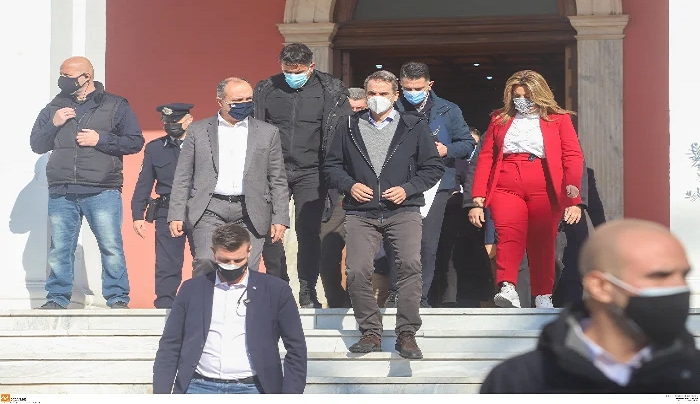 Ο Μητσοτάκης αποκάλυψε πώς θα κάνουμε φέτος Χριστούγεννα