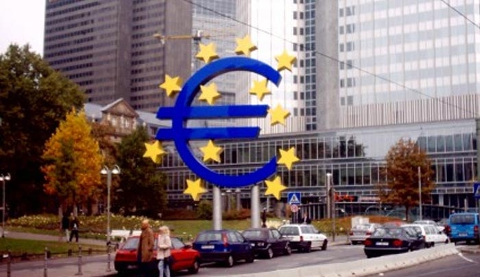 Η ΕΚΤ μείωσε την παροχή ρευστότητας προς τις ελληνικές τράπεζες
