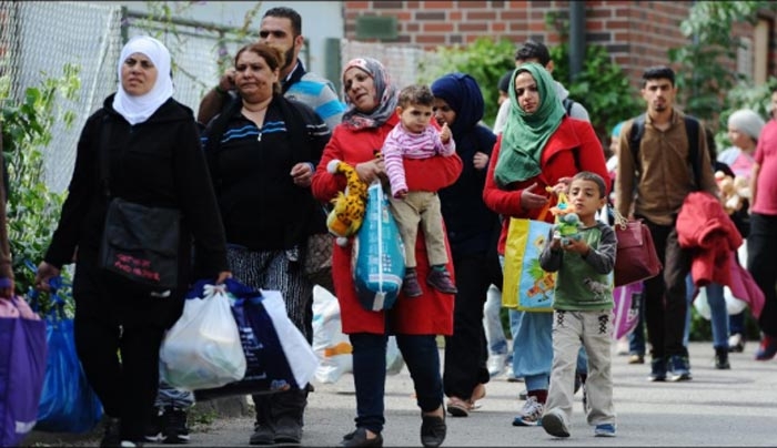 Περίπου 300.000 - 400.000 πρόσφυγες θα υποδεχθεί φέτος η Γερμανία