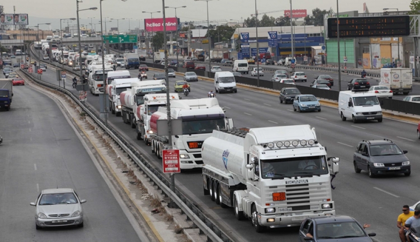«Φρένο» στην κυκλοφορία φορτηγών σε εθνικές οδούς - Όλη η υπουργική απόφαση