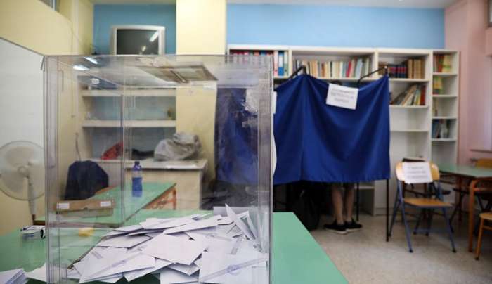 Εκλογές: Αυτές είναι οι ημερομηνίες "έκπληξη" για τις κάλπες που εισηγούνται στον πρωθυπουργό
