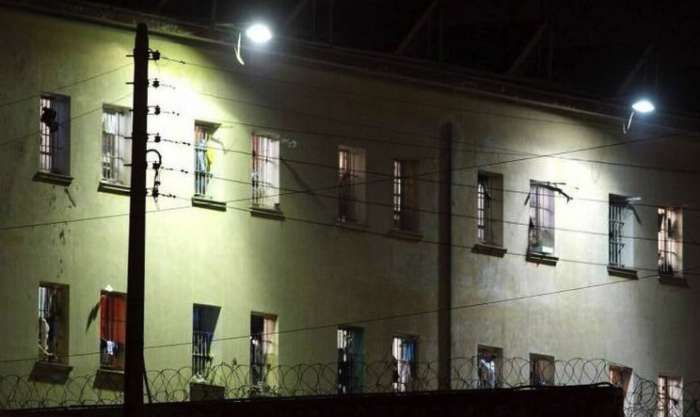 Έφοδος στον Κορυδαλλό: Ελέγχθηκαν δεκάδες κελιά