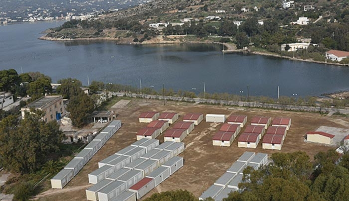 Εξετάζουν ξανά τη λύση των «πλωτών hotspot» για μετανάστες