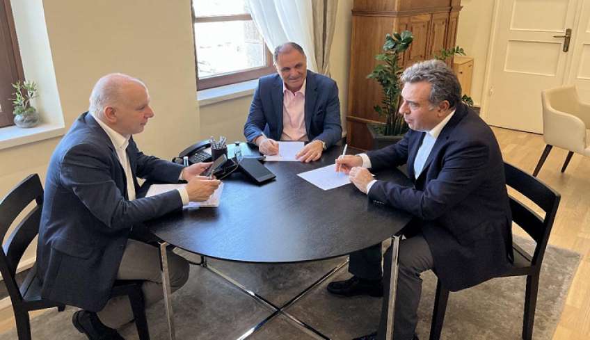 Συνάντηση εργασίας του Μ. Κόνσολα με τον Δήμαρχο Ρόδου κ. Καμπουράκη και τον Αντιδήμαρχο κ. Καρίκη