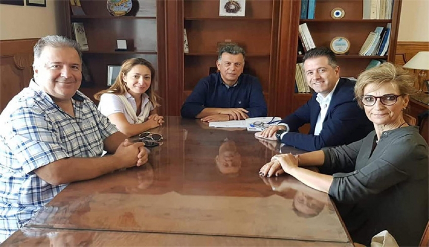 Τον Δήμαρχο Θεοδόση Νικηταρά επισκέφτηκε σήμερα ο Πρόεδρος της Πανελλήνιας Ομοσπονδίας Ξενοδόχων Γρηγόρης Τάσιος συνοδευόμενος από το Δ.Σ. της Ένωσης Ξενοδόχων Κω.