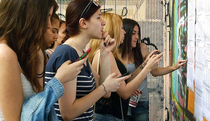 Βάσεις 2017: Πώς θα κινηθούν δημοφιλείς σχολές – Τελευταίες εκτιμήσεις