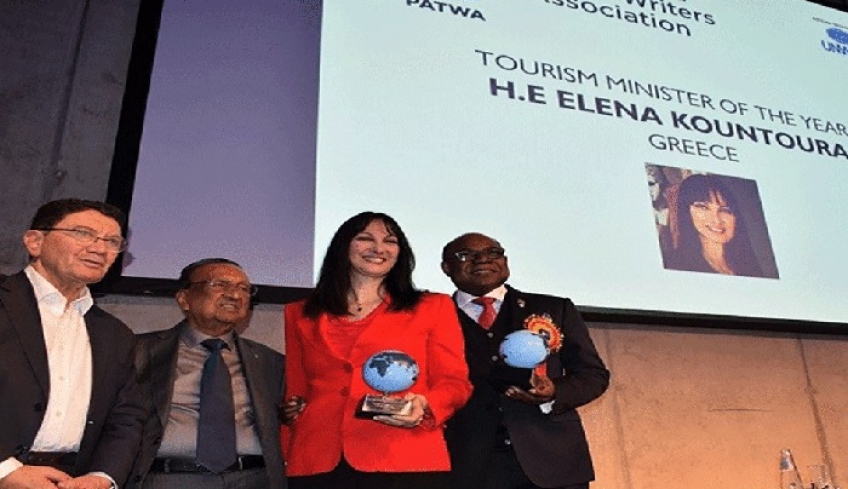 Η Έλενα Κουντουρά βραβεύτηκε στο Βερολίνο ως «η καλύτερη Υπουργός Τουρισμού παγκοσμίως»