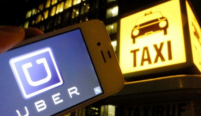 Αναστέλλει η UBER την λειτουργία της UberX στην Ελλάδα