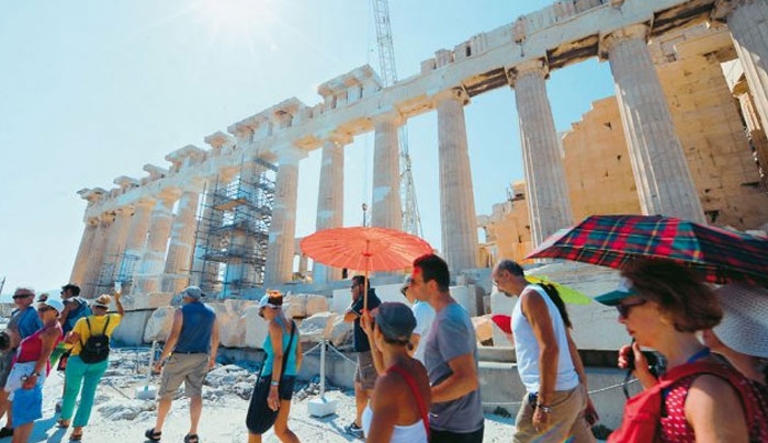 Στο +10% ο τουρισμός από τη Γαλλία προς την Ελλάδα