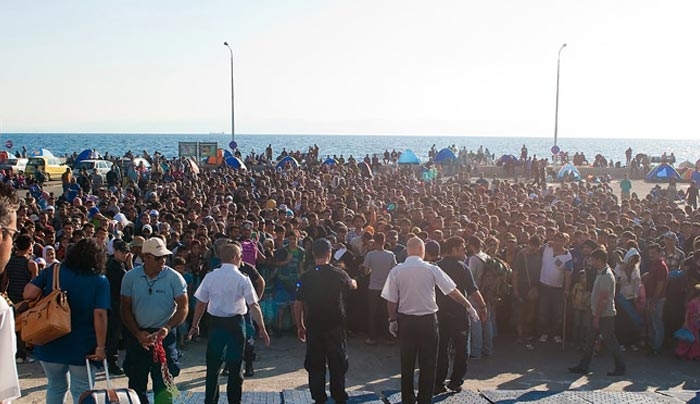 Χάος στη Λέσβο: Φτάνουν κατά χιλιάδες οι μετανάστες- 2.090 πρόσφυγες σε 24ωρο