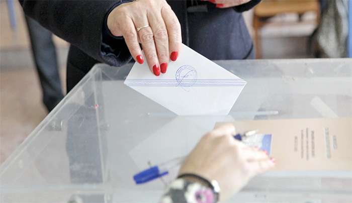 Τρία γκάλοπ δείχνουν αυτοδυναμία ΝΔ με 157-163 έδρες - Ακόμα και... οκτακομματική η επόμενη Βουλή