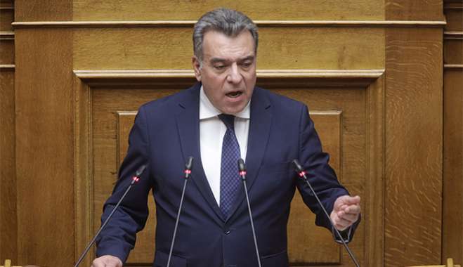 ΜΑΝΟΣ ΚΟΝΣΟΛΑΣ: «Nα ενταχθεί το Κέντρο Υγείας Πάτμου στο πρόγραμμα οικονομικής ενίσχυσης για τους γιατρούς που υπηρετούν σε απομακρυσμένα νησιά»