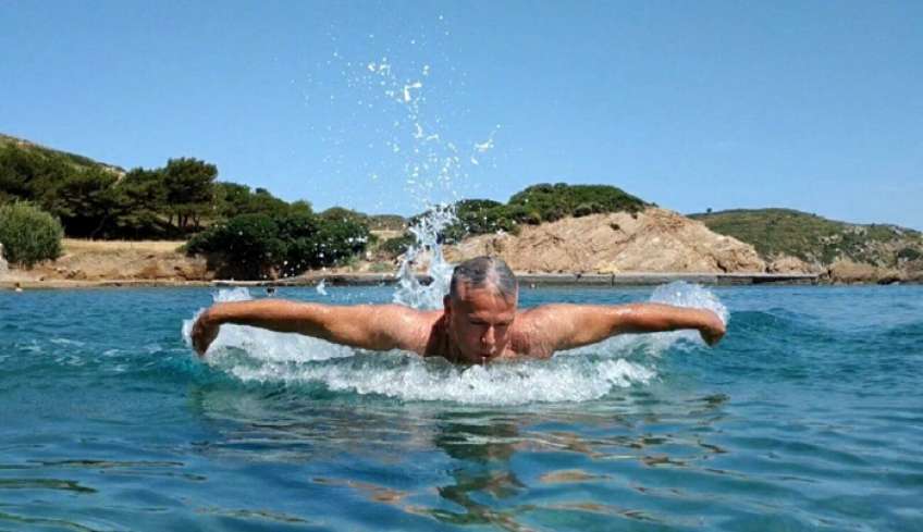 Ο Δήμαρχος Φώτης Μάγγος θα κολυμπήσει στα…βαθιά νερά των Λειψών, σε ένα περίπλου 4 χλμ!