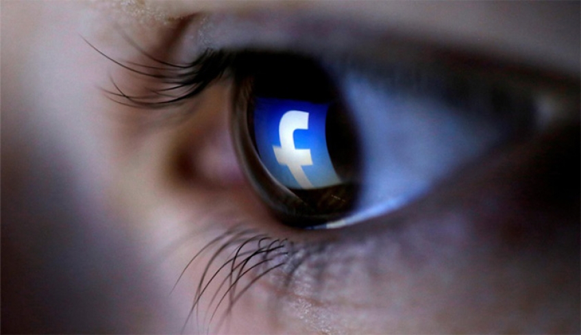 Προσοχή: Το Facebook χρησιμοποιεί κρυφά την κάμερα του iPhone σου