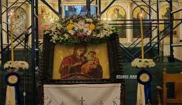 Σε κλίμα κατάνυξης η δεύτερη στάση των Χαιρετισμών στην Παναγία στον Μητροπολιτικό Ιερό ναό του Αγίου Γεωργίου στο Ναύπλιο.