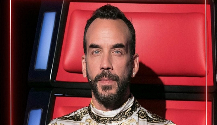 The Voice: Ο Μουζουράκης είπε σε παίκτη ότι κουνιέται σαν την Σακίρα [βίντεο]