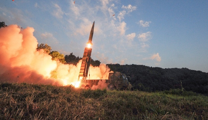 Τρόμος: Η Βόρεια Κορέα εκτόξευσε «νέο τύπο» βαλλιστικού πυραύλου