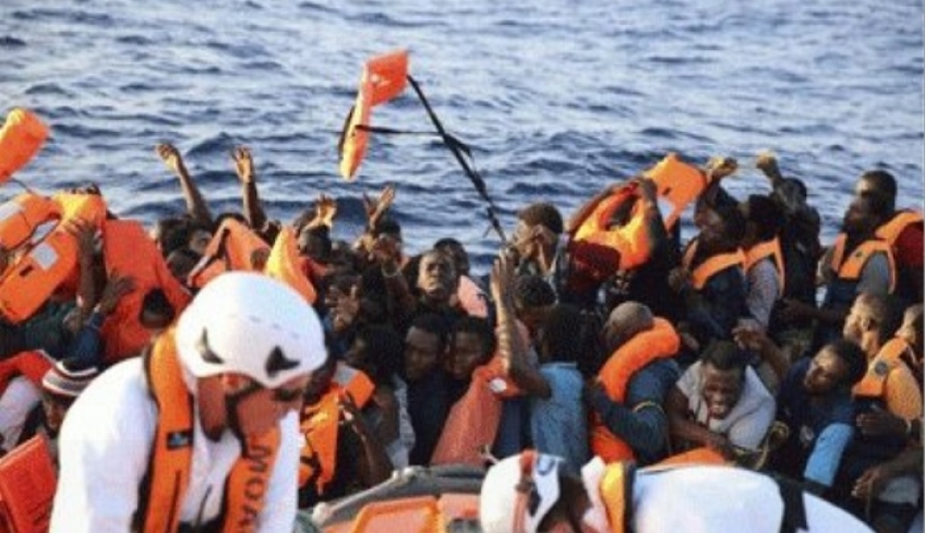 Τραγωδία ανοιχτά της Λιβύης: Μία γυναίκα και ένα παιδί νεκροί σε ναυάγιο - Άλλοι 25 αγνοούμενοι