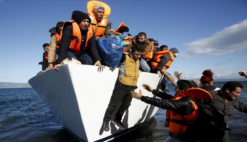 Μεταναστευτικό: Αλλαγές στις τακτικές των δουλεμπόρων – Το μπλόκο στο Αιγαίο σπρώχνει τις ροές προς Ιταλία και Ισπανία