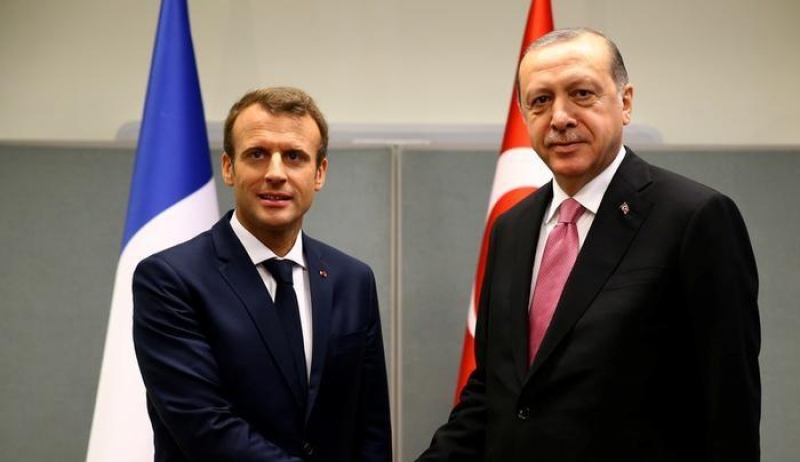«Σκάκι» για… τρεις! Η Γαλλία σύμμαχος της Τουρκίας κόντρα στις αμερικανικές κυρώσεις