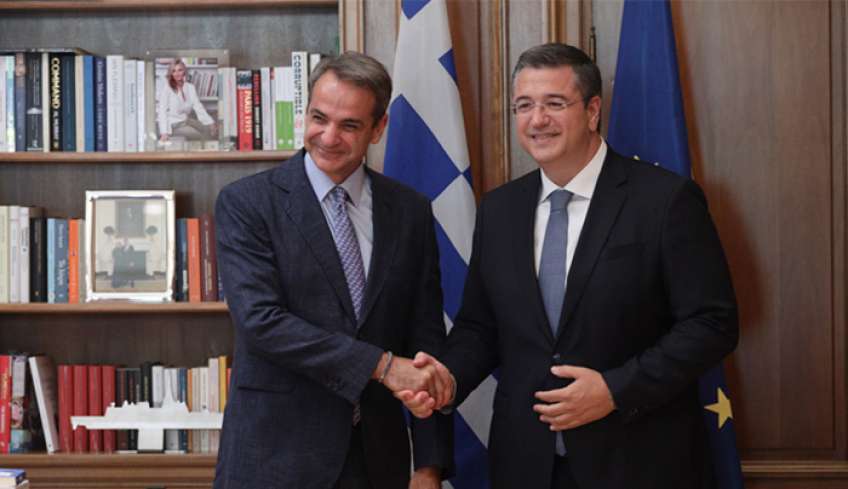Απόστολος Τζιτζικώστας: Η διαδρομή του Περιφερειάρχη Κεντρικής Μακεδονίας μέχρι την θέση του Έλληνα Επιτρόπου στην ΕΕ - Οι σταθμοί του, η νίκη με 62% και ο έρωτας με την Ελεάνα