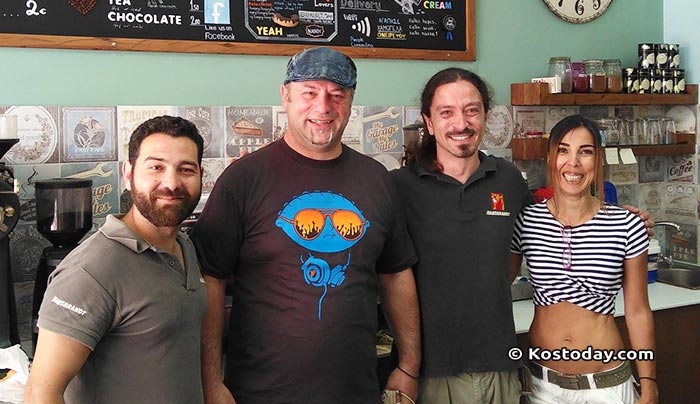 Ο καταξιωμένος Baristas Χ. Μανουσίδης στο Coffee House του Νίκου Καραγιάννη