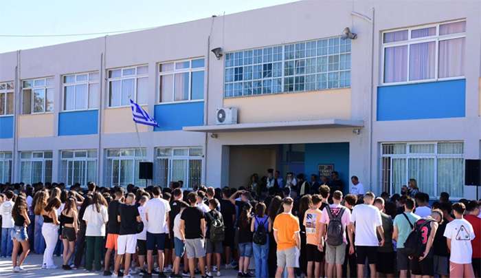 Νέα σχολική χρονιά: Στο «τραπέζι» Εθνικό Απολυτήριο, μισθοί εκπαιδευτικών και εκδρομές