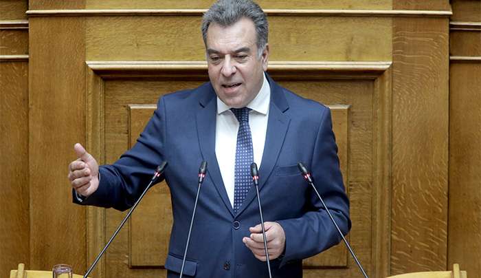 ΜΑΝΟΣ ΚΟΝΣΟΛΑΣ: «Να μην μείνει το Κέντρο Υγείας Αρχαγγέλου χωρίς χειριστή του ακτινολογικού μηχανήματος»
