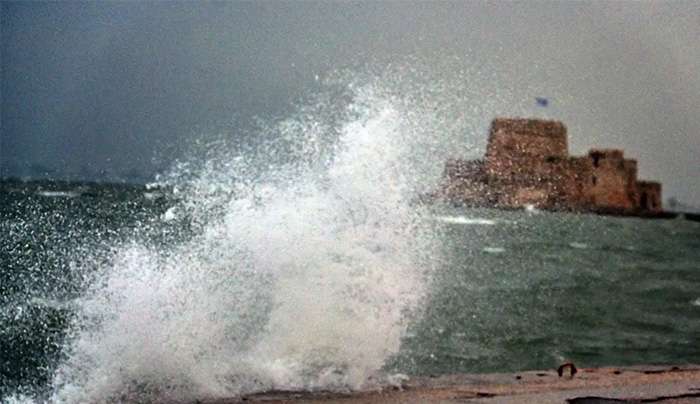 Καιρός σήμερα: Άνεμοι 7 μποφόρ στην Αττική, έως 37 βαθμούς η θερμοκρασία στη χώρα – Πού θα βρέξει
