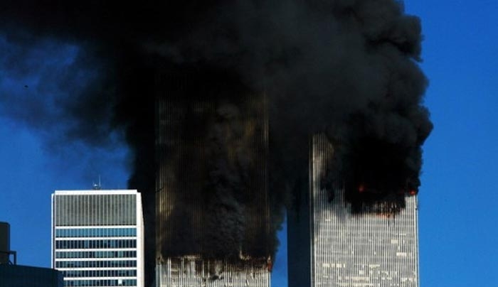 11η Σεπτεμβρίου: Νέο video από τη στιγμή που πέφτει το δεύτερο αεροπλάνο στους Δίδυμους Πύργους – Ο τρόμος φοιτητών που κατέγραψαν την Ιστορία