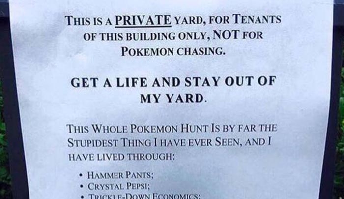 Το σημείωμα άνδρα για τα Pokemon GO που δεν αντέχει άλλο να τα ψάχνουν οι χρήστες στην αυλή του