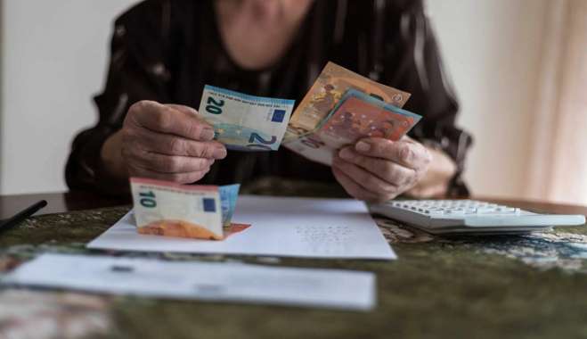 Έτσι άρπαξε το «μέντιουμ» 120.000 ευρώ από μάνα και κόρη – Οι απειλές στα θύματα