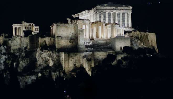 Ενεργειακή κρίση: «Συσκότιση» μνημείων και μείωση δημόσιου φωτισμού εξετάζει η κυβέρνηση