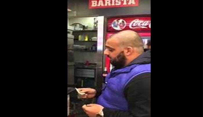 «Βάζελος» ζητάει Φρέντο Καπουτσίνο στο μαγαζί του Τάκη Τσουκαλά!!! (Βίντεο)