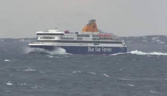 Συγκλονιστικό βίντεο: Μάχη του Blue Star Delos για να δέσει στη Νάξο με 9 μποφόρ!