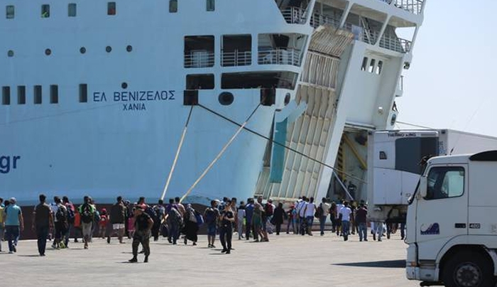 Λέσβος: Κινδύνευσαν μετανάστες στη θάλασσα - Στον Πειραιά έφτασε το «Ελευθέριος Βενιζέλος»