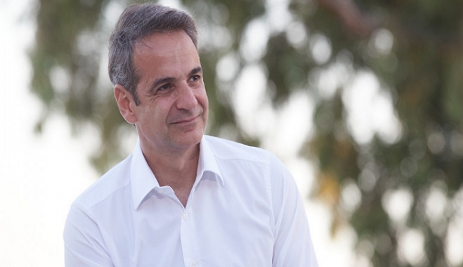 Στη Σαντορίνη ο Μητσοτάκης -Μήνυμα για ασφαλή επανεκκίνηση της τουριστικής περιόδου στην Ελλάδα