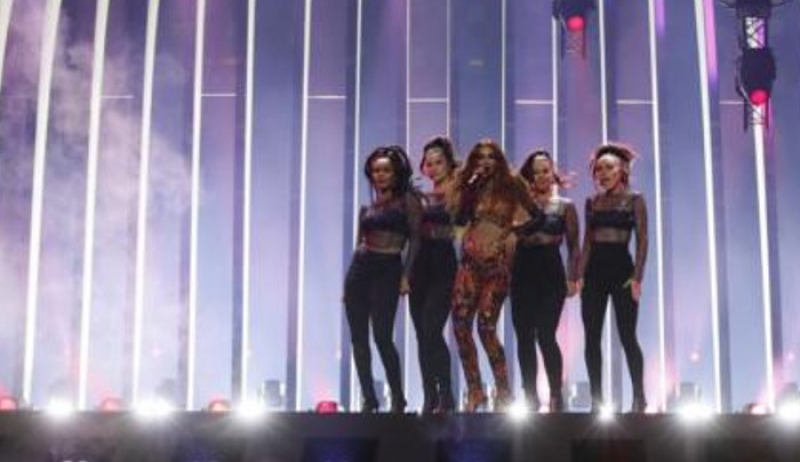 Ανάβει «φωτιές» στη σκηνή της Eurovision η Φουρέιρα- Δείτε την εκρηκτική της εμφάνιση [βίντεο]
