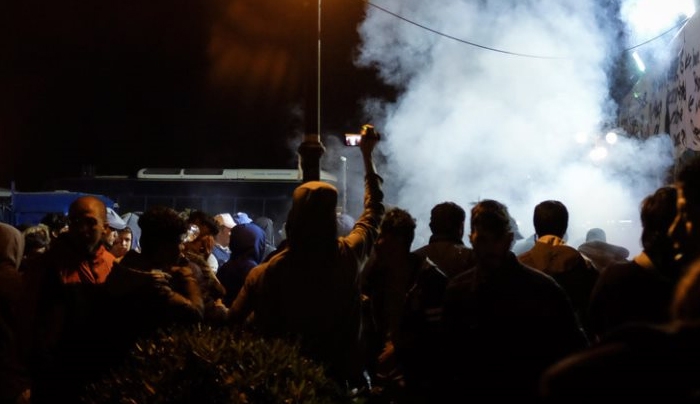 Σοβαρά επεισόδια στο hot spot Σκαραμαγκά - Εστειλαν 6 αστυνομικούς σε 200 μετανάστες!