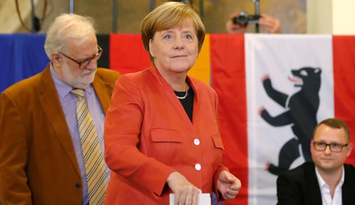 Γερμανικές εκλογές: Πύρρειος νίκη για τη Μέρκελ, συντριβή Σουλτς, ακροδεξιό σοκ από το ακροδεξιό AfD