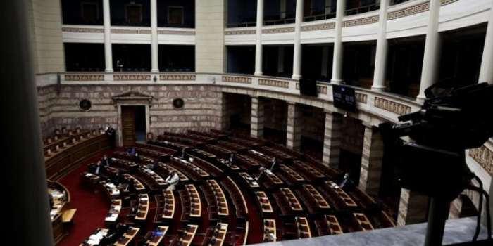Καταψηφίστηκε από 156 βουλευτές η πρόταση μομφής κατά της κυβέρνησης