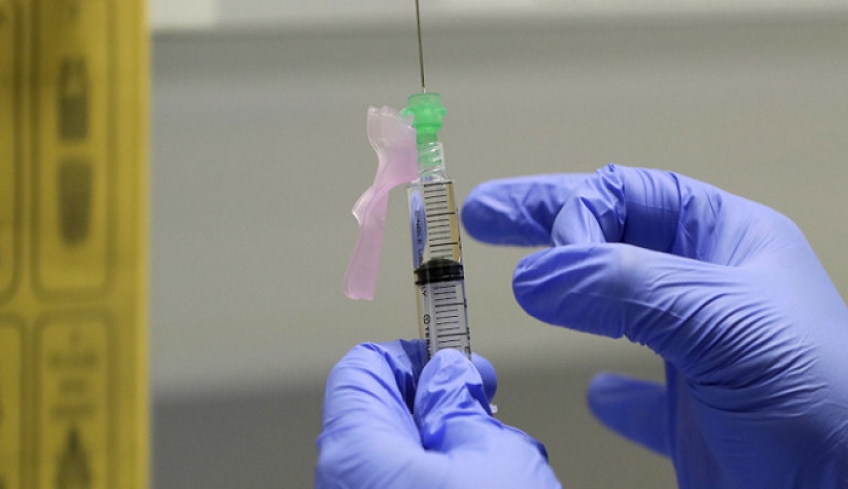 Κορωνοϊός – εμβόλιο Οξφόρδης: Αποτελέσματα δοκιμών εντός του 2020, αλλά από το νέο έτος οι εμβολιασμοί