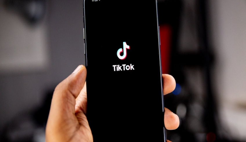 TikTok: Η πιο «κατεβασμένη» εφαρμογή του 2020 - Εκθρόνισε «γίγαντες»
