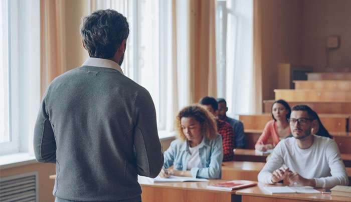 Αναρτήθηκε ο πίνακας με τις 10.000 προσλήψεις αναπληρωτών – Πότε αναλαμβάνουν καθήκοντα