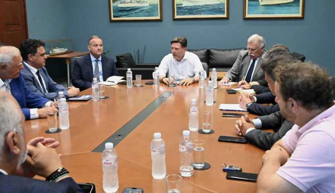 Μ. Βαρβιτσιώτης: Θέλουμε υγιείς ακτοπλοΐκές εταιρείες – Συνάντηση με τον Σύνδεσμο των ακτοπλόων